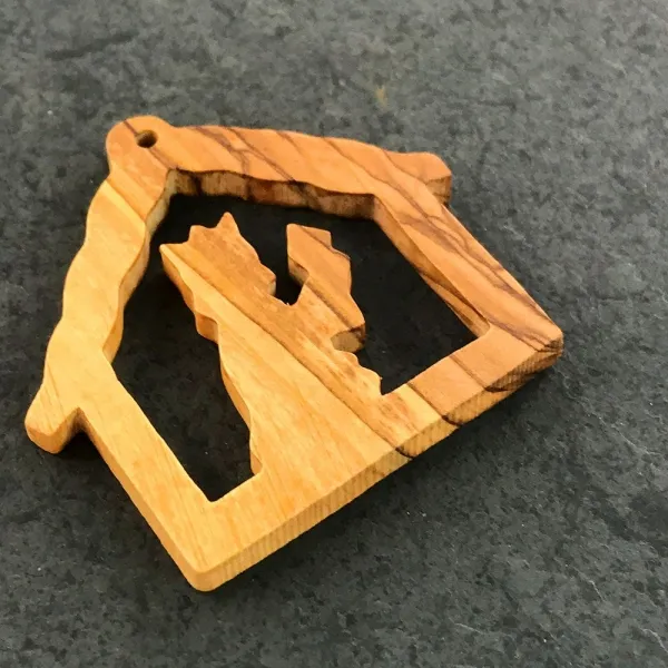 Produktbild von Baumhänger aus Olivenholz mit natürlicher Ölbehandlung; Länge: 5,5-6 cm.