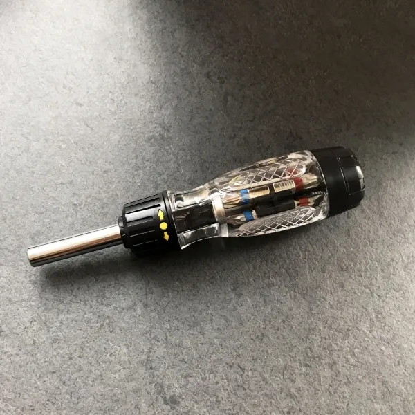 Bit-Schraubendreher schwarz mit Ratsche und 12 Bits für jede Schraube in jeder Werkzeugkiste - inkl. (3)