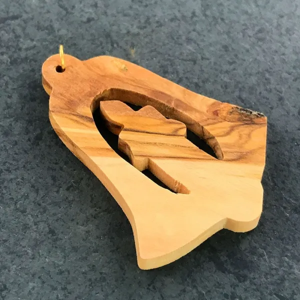 Produktbild von Christbaumanhänger aus Olivenholz mit natürlicher Oberfläche in verschiedenen Größen von 5,5-6,0cm.