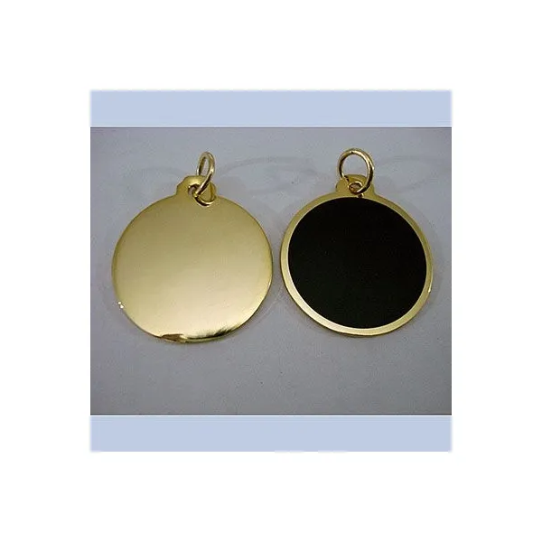 DogTags individuell in Sonderanfertigung für modische Stadtbewohner als Ausdruck urbaner Lässigkeit oder schicker Coolness. (20)