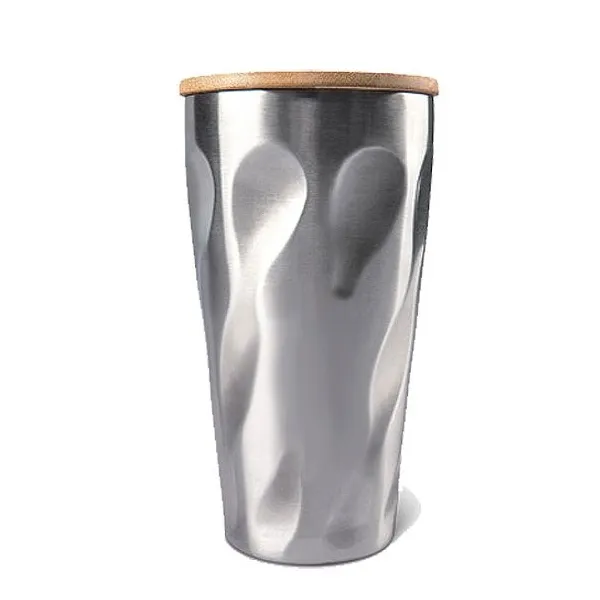 Doppelwandiger Edelstahl-Becher aus rostfreiem 304-Edelstahl, handgearbeitet und physiologisch unbedenklich für nachhaltigen Genuss. (9)