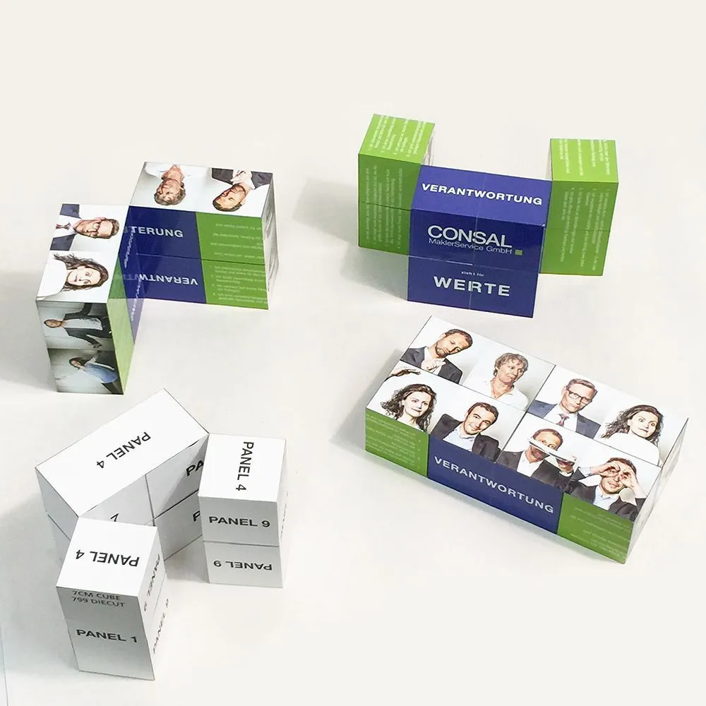 Produktbild von Faltwürfel mit Werbung: Großflächige Werbepräsentation für Mailing, Vertrieb und Image; fängt automatisch Blick durch ausgeklügelten Klappmechanismus; in Größen 7x7x7 cm und 5x5x5 cm; Mindestbestellmenge 100 Stück; einzeln zellophaniert und weiß...