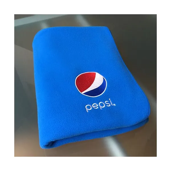 Produktbild von Fleece-Decke mit individuellem Stick: Fleece-Picknickdecke in kundenspezifischer Sonderanfertigung, beste Qualität, Fragen Sie bei uns an.