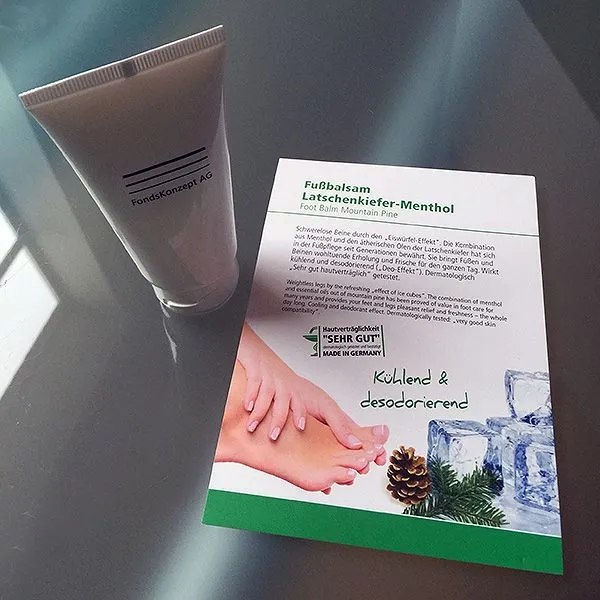 Produktbild von Fußbalsam mit Kühleffekt für schwerelose Beine, desodorierend, Latschenkiefer-Menthol Duft, 50 ml Tube, Tampondruck-Werbeanbringung.