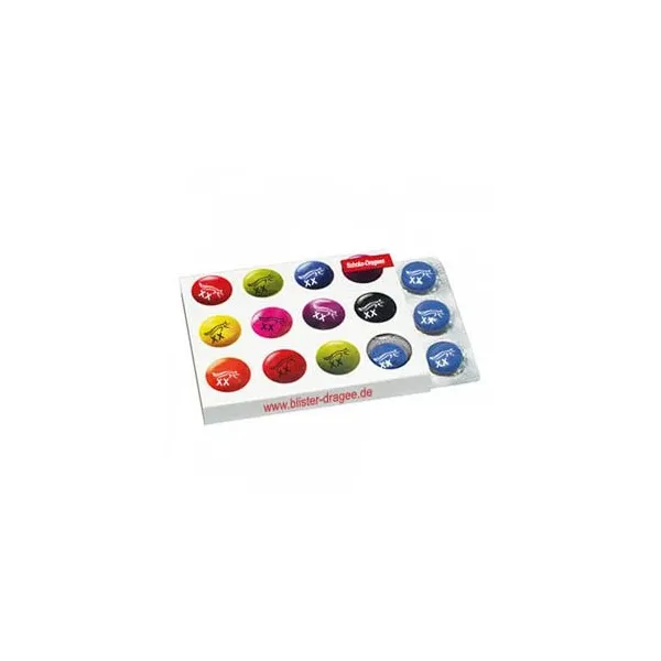 Produktbild von Geblisterte Schoko-Dragees mit individueller Logo-Bedruckung - Werbeartikel in besonderem Format: 86 x 67 x 8 mm, mit Sichtfenster, Mindestmenge 1000 Stück.