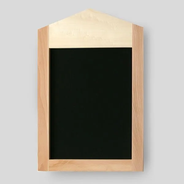 Große, buchenholzgerahmte Wandfelder für die Gastronomie, 79x50 cm, mit individuellem Logodruck.