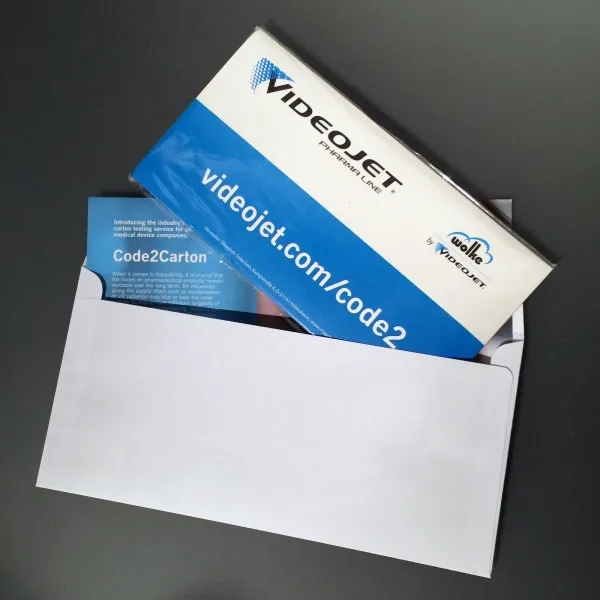 Komplexes Mailing mit Springwürfel - Pop-Up-Würfel. (2)
