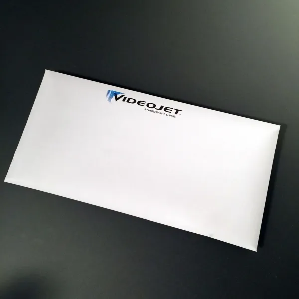 Komplexes Mailing mit Springwürfel: Pop-Up-Würfel Briefmailing mit Pop-Up-Cube, nach Herausziehen aus Kartonschuber öffnet sich Würfel automatisch. (4)