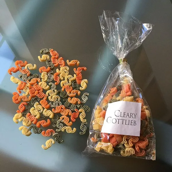 Produktbild von Nudeln individuelle Anfertigung mit vielfältigen Motiven und Geschmacksrichtungen für Werbeartikel-Designs.
