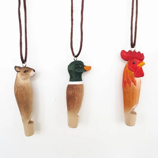 Handgeschnitzte Holzpfeifen mit Umhängeband in verschiedenen Formen und Tier-Designs für ökologische Werbezwecke. (5)