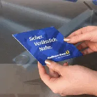 Produktbild von 3D-Pop-Up-Pyramide: Direktmailing mit individueller Gestaltung & Druck, inklusive Lochstifthalter oder Kalender, Standard-/Maßanfertigung, maximale Aufmerksamkeit im Posteingang.