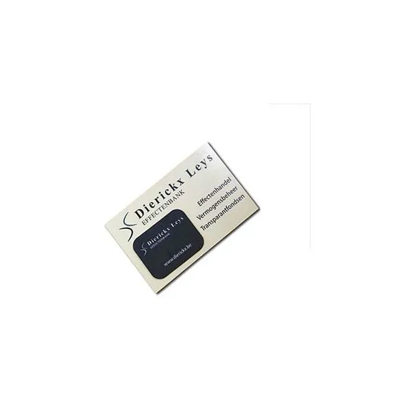 Produktbild von Selbsthaftender Reiniger mit individuellem Werbe-Aufdruck in Größe 38 x 30 x 0,6 mm, abgerundete Ecken; Polybeutelverpackung mit Karton-Inlay; Das Pad und der Werbeträger sind in beliebigem Format erhältlich; Sonderformen möglich; individuelle...