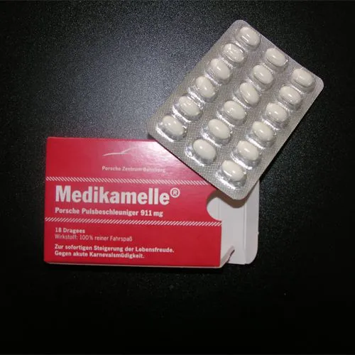 Sensationelle Werbemöglichkeit: Dragee-Bonbons im Blister und Tablettenverpackung, individuell bedruckbar. (24)
