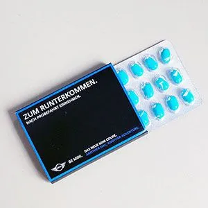 Sensationelle Werbemöglichkeit: Dragee-Bonbons im Blister und Tablettenverpackung, individuell bedruckbar mit Beipackzettel. (30)
