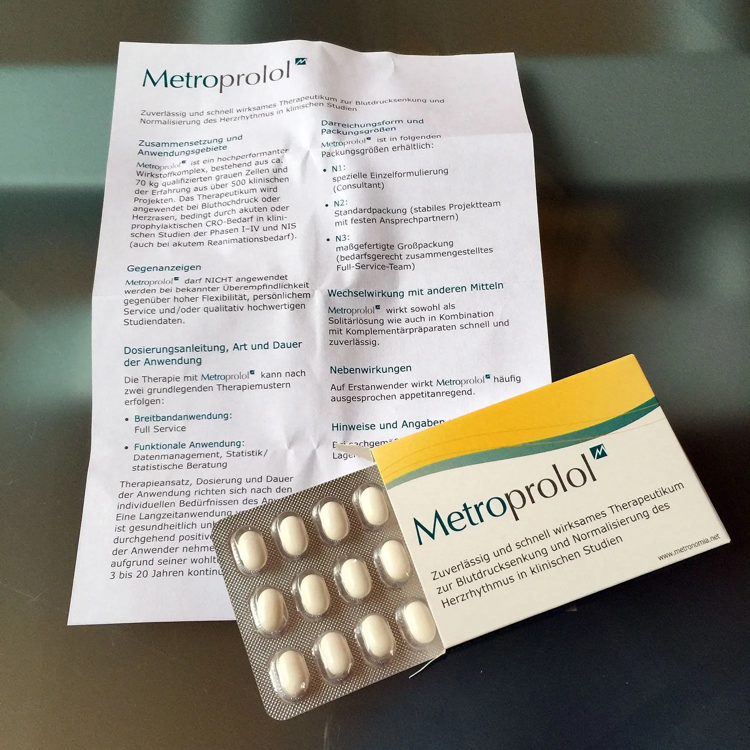 Sensationelle Werbemöglichkeit: Dragee-Bonbons im Blister und einer Verpackung, die wie eine Tablettenschachtel aussieht. (52)