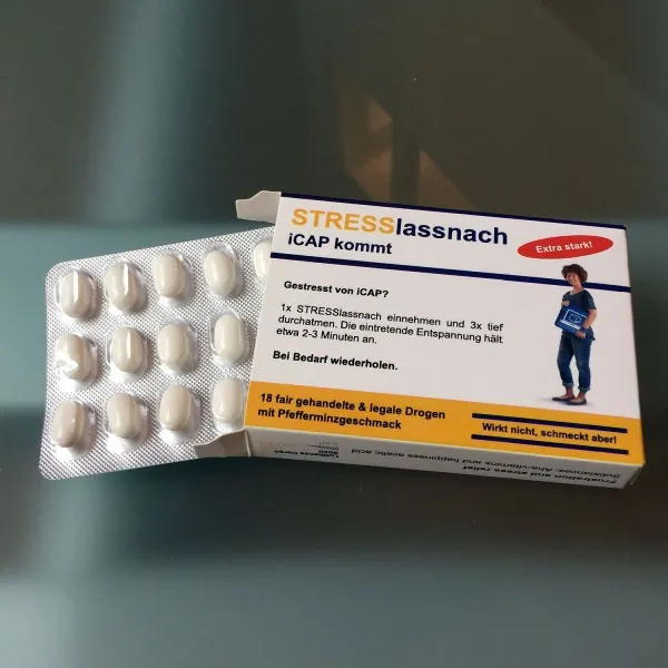 Produktbild von Streuartikel für jeden Anlass! Bonbons in einer Verpackung, die wie eine Tablettenschachtel aussieht.
